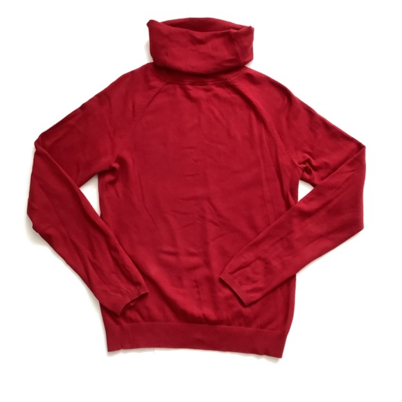 🇨🇦 Red Cotton Turtleneck Sweater - Picture 4 of 4